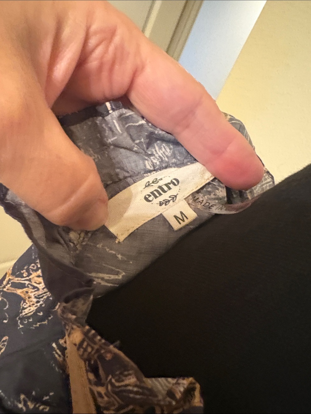 entro Navy Blue Toile Print Ruffle Tie-Front Blouse with Tan Trim - Picture 4 of 4